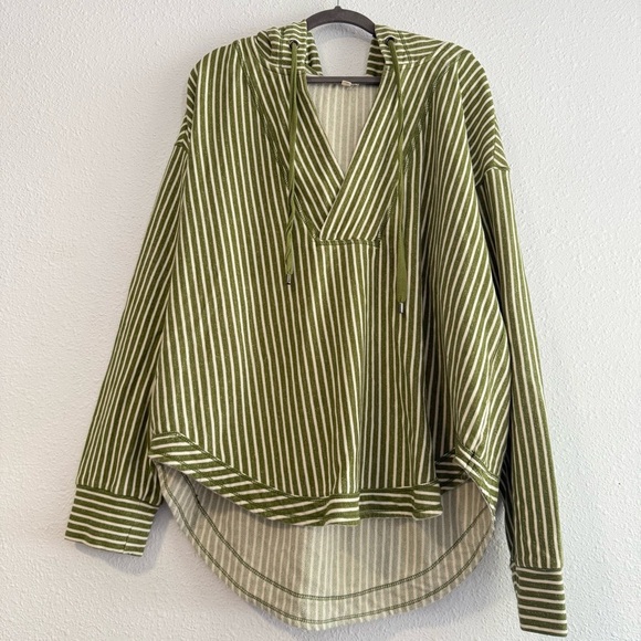 Anthropology Pilco Wharfside Hooded Sweatshirt Green Motif Size 2X - Picture 5 of 12